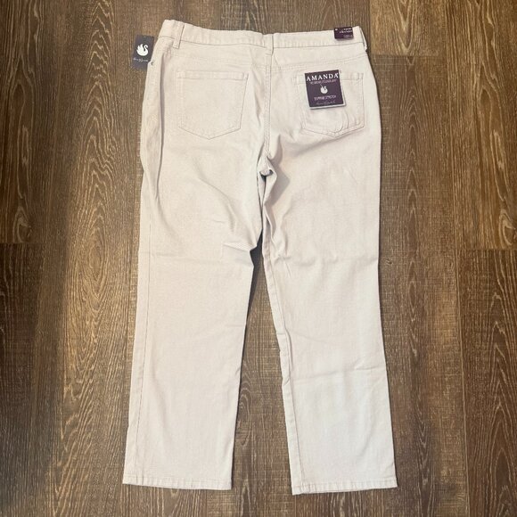 Gloria Vanderbilt Amanda Jeans – Size 18S - Picture 3 of 16